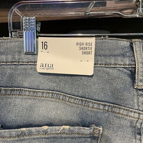 Nwt A.n.a shorts  - Picture 4 of 4